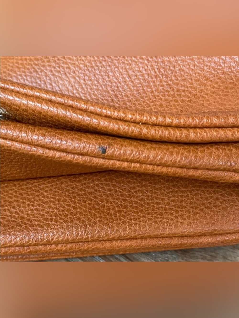 Street Level Tan Leather Crossbody Bag - Picture 12 of 12